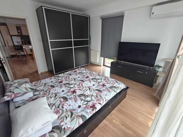 Apartament cu 3 camere decomandat în Viforâta