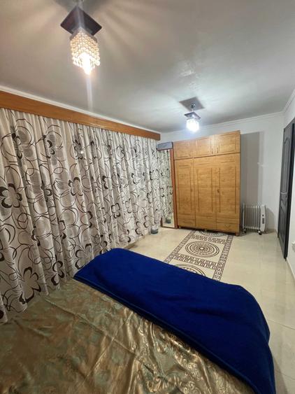 Casă cu 4 camere cu Teren 880 Mp în Gugești