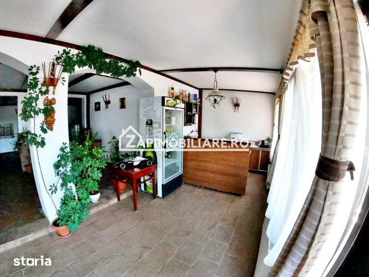 Spațiu comercial, de 230 mp, în Corunca