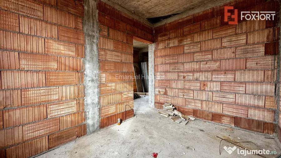 Duplex cu 4 camere in Sag, zona Manastire - Sag (Timis)