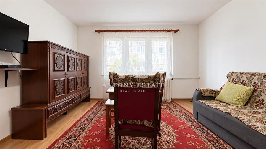 Apartament cu 3 camere semidecomandat în Cantemir