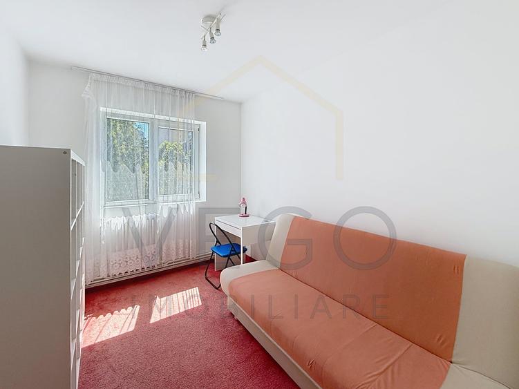 Apartament cu 3 camere semidecomandat, mobilat în Mănăștur