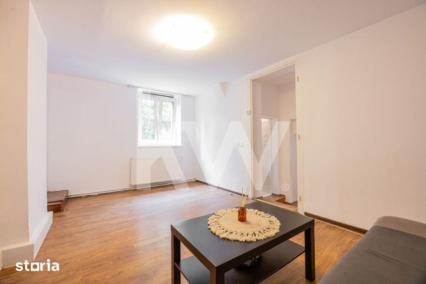 Apartament cu 3 camere decomandat în Schei