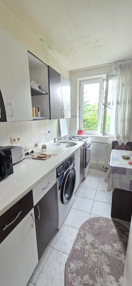 350euro/luna , 2 camere, Central Tarom Arcu. Ideal pentru 2 studenti. - 1