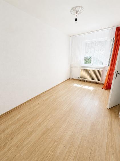 Apartament cu 2 camere semidecomandat în Km 4-5
