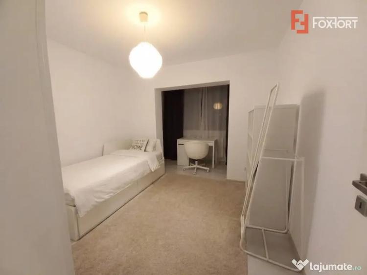 Apartament cu 4 camere decomandat în Lipovei