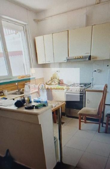 Casa de Vanzare - 2 corpuri independente (10 camere) - Ra... - 9