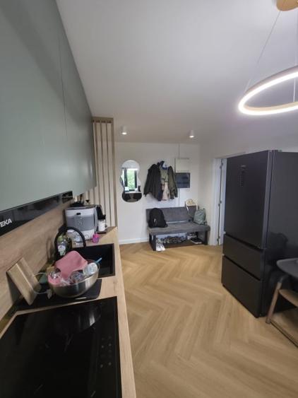 Apartament cu 2 camere semidecomandat, mobilat în Săsar
