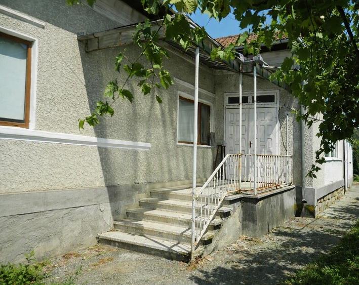 Casă cu 3 camere cu Canalizare în Jiblea Veche