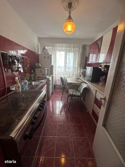 Apartament cu 4 camere decomandat în Plantelor