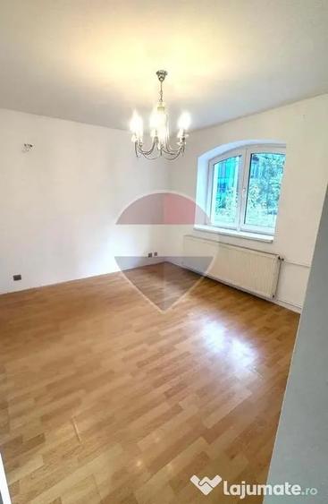 Casă cu 6 camere cu Teren 169 Mp în Cotroceni