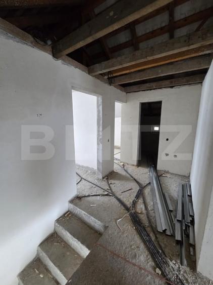 Casă individuală cu 4 camere cu Canalizare în Gilău