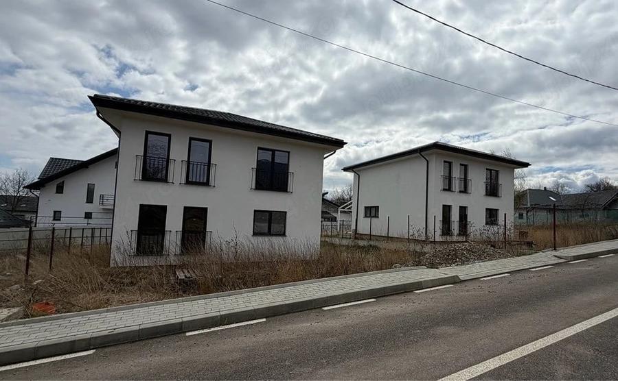 Casă cu Teren 580 Mp în Fălticeni