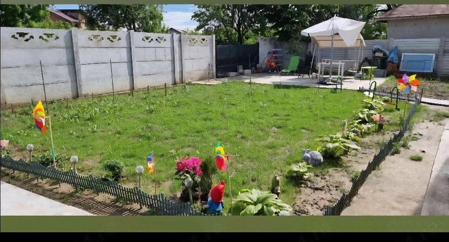 Casă cu 4 camere cu Teren 1600 Mp în Jugureni