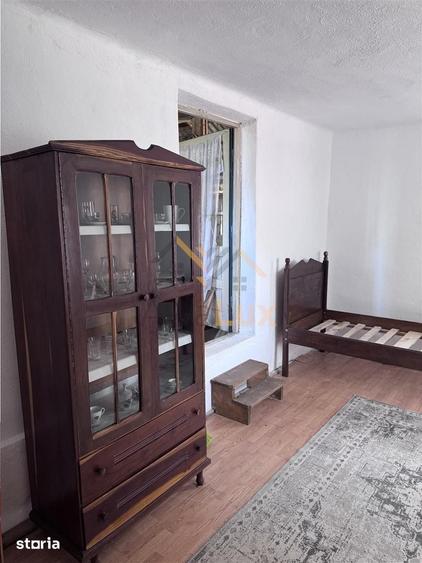 Casă cu 3 camere cu Teren 1000 Mp în Săcălășeni