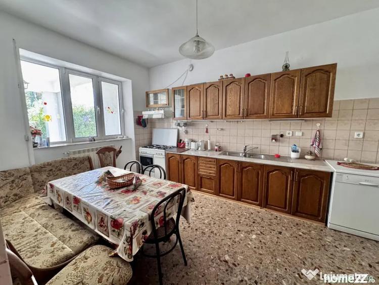 Casă cu 7 camere cu Teren 1150 Mp în Siliștea Snagovului