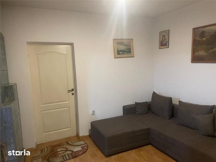 Casă cu 2 camere decomandat cu Teren 300 Mp în Tache