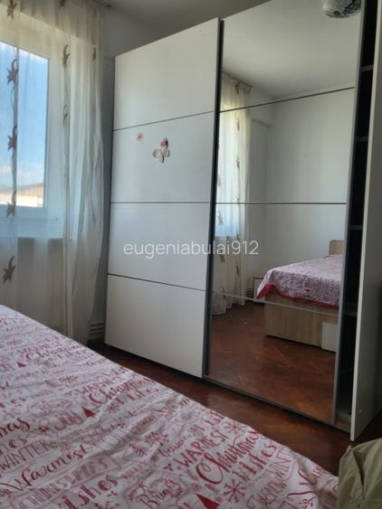 INCHIRIEZ apartament cu doua camere