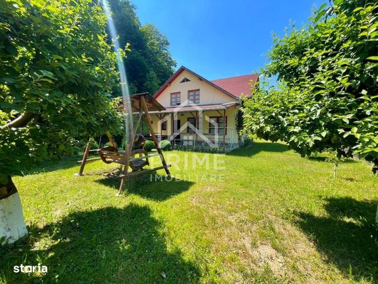 Casă cu 4 camere în Plaiuri