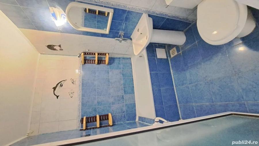 Apartament cu 3 camere decomandat în Calea Galați