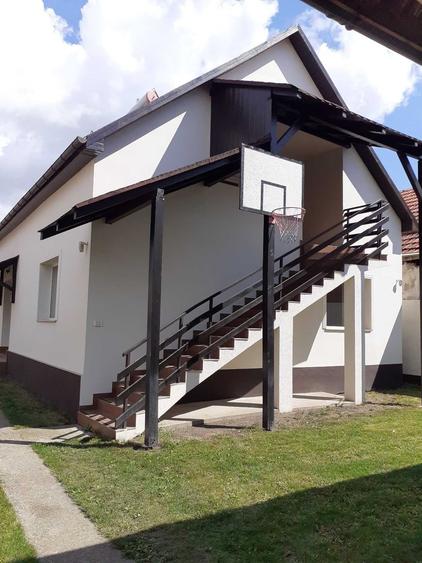 Casă cu 4 camere în Gai