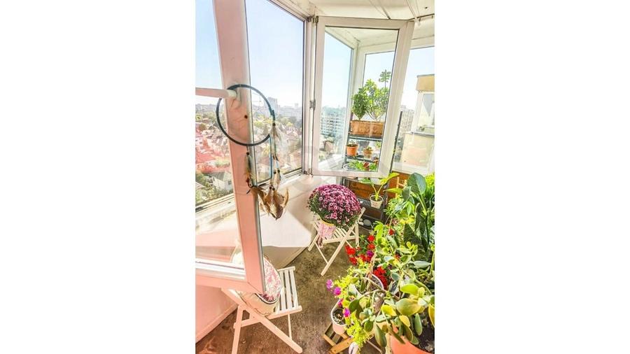 Apartament cu 3 camere decomandat, mobilat în Lacul Tei