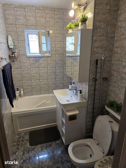 Apartament cu 3 camere în Dâmbovița
