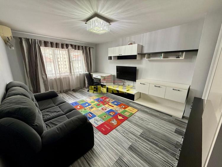 De închiriat apartament cu 2 camere decomandat, Str. Ion Pillat. - 1