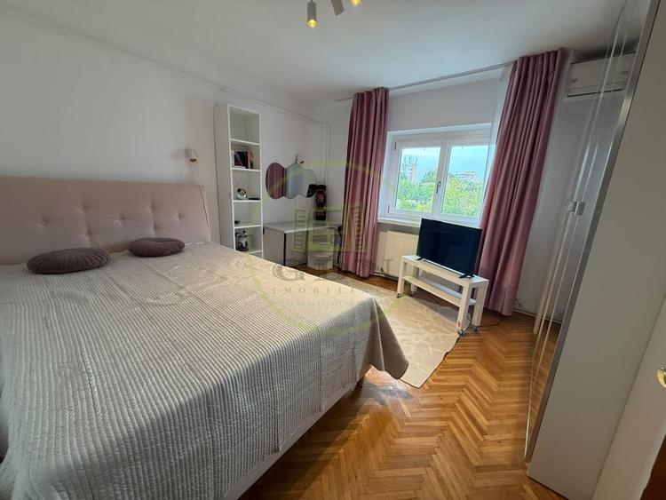 Apartament cu 3 camere decomandat, mobilat în Brazda lui Novac