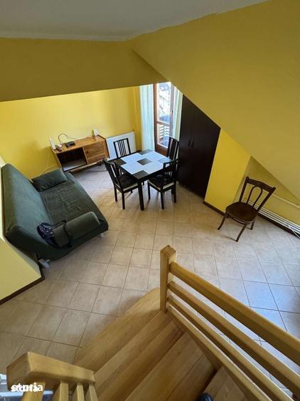 Apartament cu 3 camere, mobilat în Central