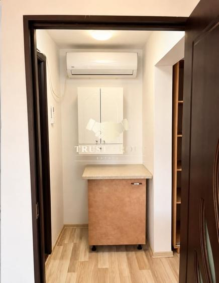 Apartament cu 2 camere semidecomandat în Victoriei
