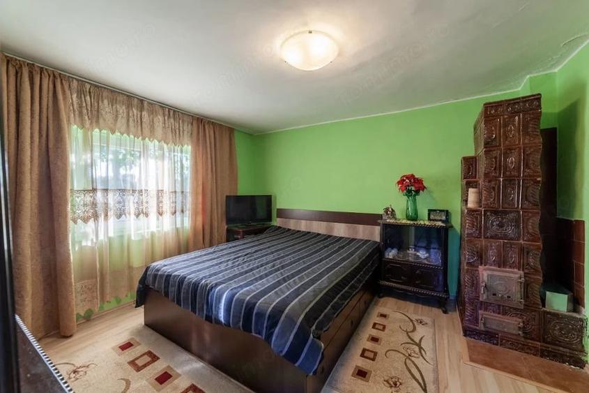 Casă cu Teren 2720 Mp în Uliești