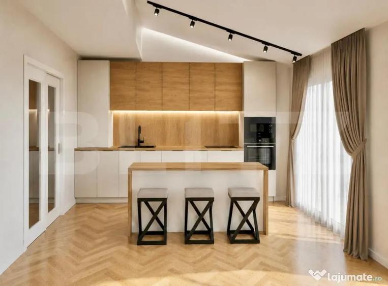 Casă cu 4 camere cu Teren 300 Mp în Central