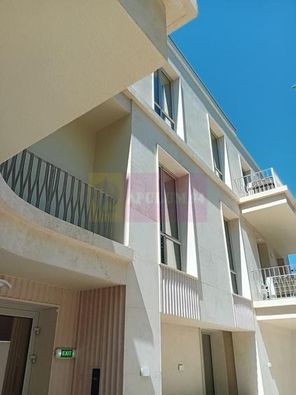 Apartament cu 3 camere decomandat, mobilat în Armeneasca