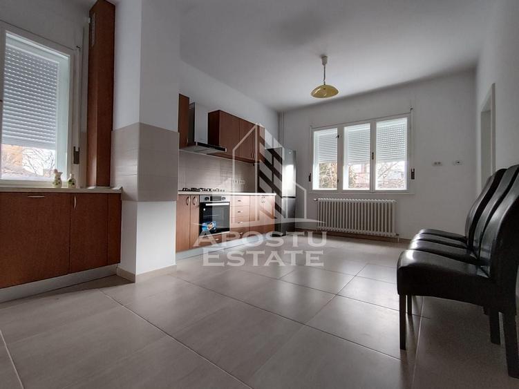Apartament cu 5 camere circular, mobilat în Ultracentral
