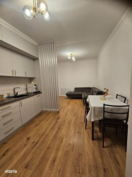 Apartament cu 2 camere decomandat în Ipotești