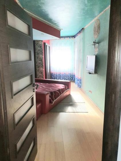 Apartament cu 3 camere decomandat în Zorilor