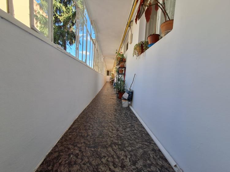 Apartament cu 2 camere nedecomandat, mobilat în Brâncoveanu