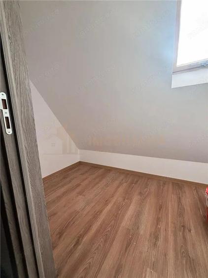Apartament cu 3 camere în Independenței