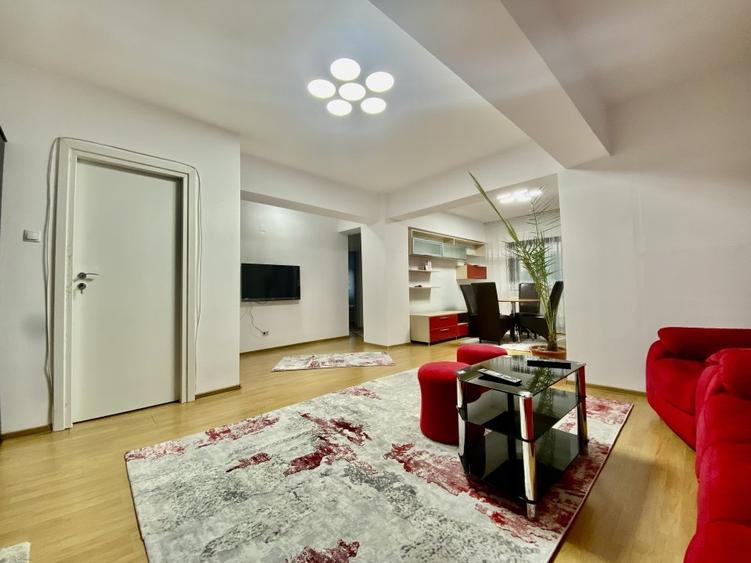 Apartament cu 3 camere decomandat, mobilat în Nord