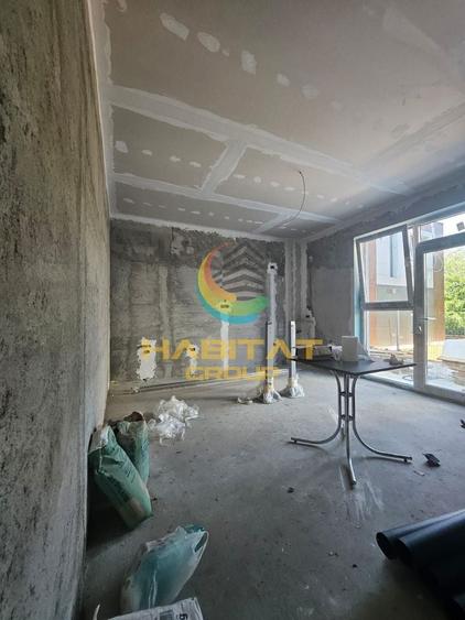 Duplex cu 3 camere cu Canalizare în Central