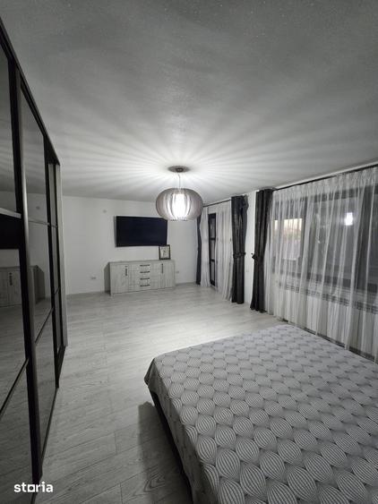 Casă cu 4 camere cu Teren 260 Mp în Chercea