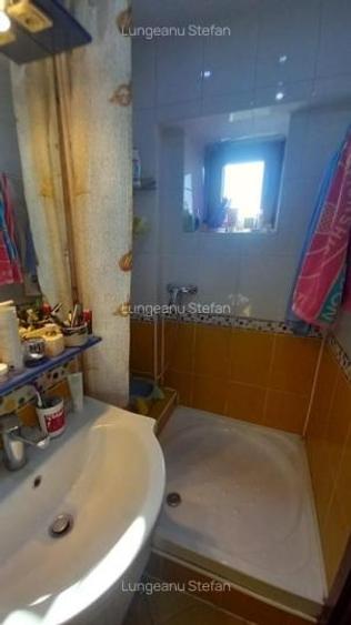 Apartament cu 4 camere decomandat în Iancului
