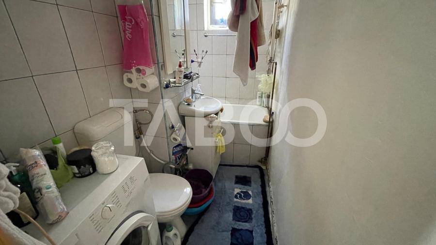 Apartament cu 2 camere nedecomandat, mobilat în Vasile Aaron