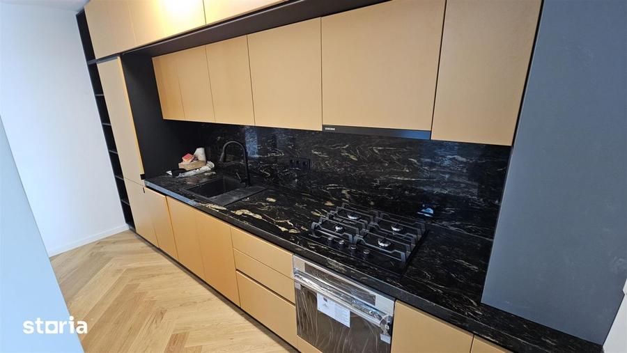 Apartament cu 3 camere semidecomandat, mobilat în Plopilor