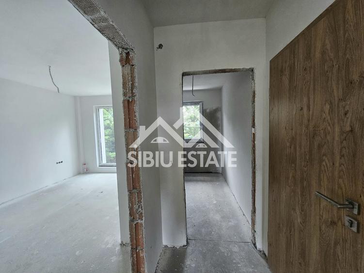 Apartament cu 3 camere decomandat în Vest