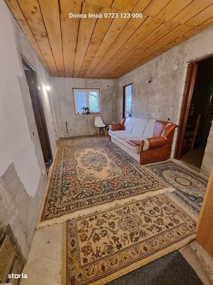 Casă cu 4 camere în Lipănescu