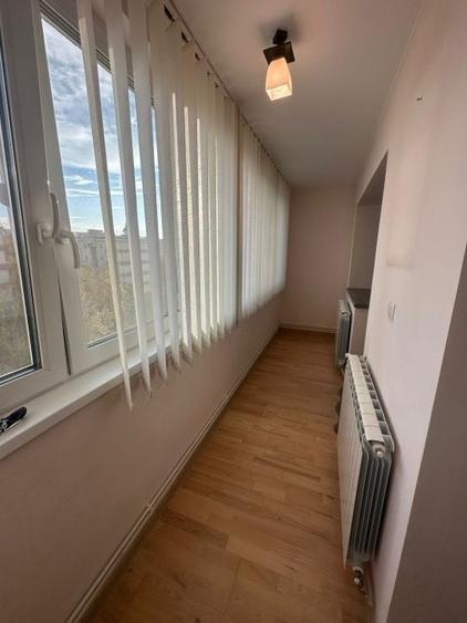 Apartament cu 3 camere decomandat în Dosu Bricii