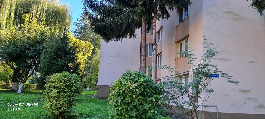 Inchiriere apartament 3 camere 7 noiembrie.For rent 2 bedrooms,1 living room,2 bathrooms apartment near UMFST - 1