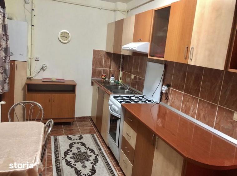 Garsonieră decomandată, mobilată în Calea Moldovei